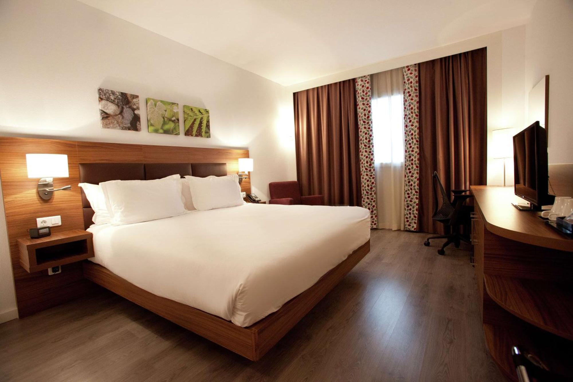King Room,1586822709:JPEG